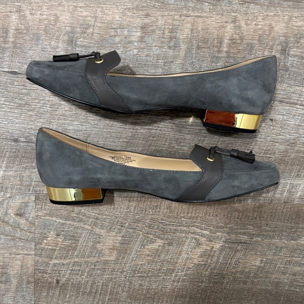 Isaac Mizrahi Live Paulina Gray Tassel Suede Loafters Size 10 Office Workwear - Picture 4 of 8